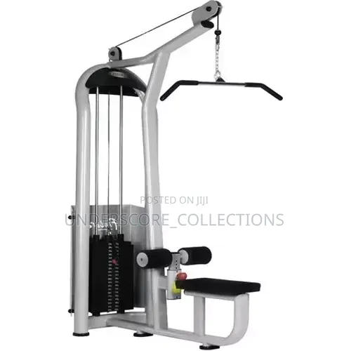 Commercial-Grade Lat Pulldown Machine