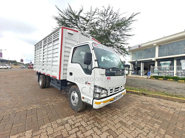 Isuzu NPR Local Assembled - thumbnail 3