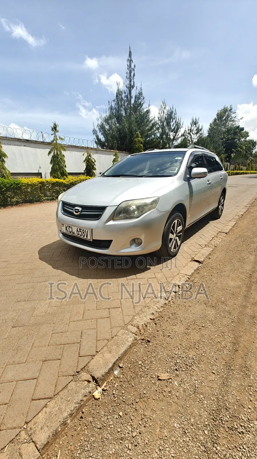 Toyota Corolla Fielder 2011 Silver