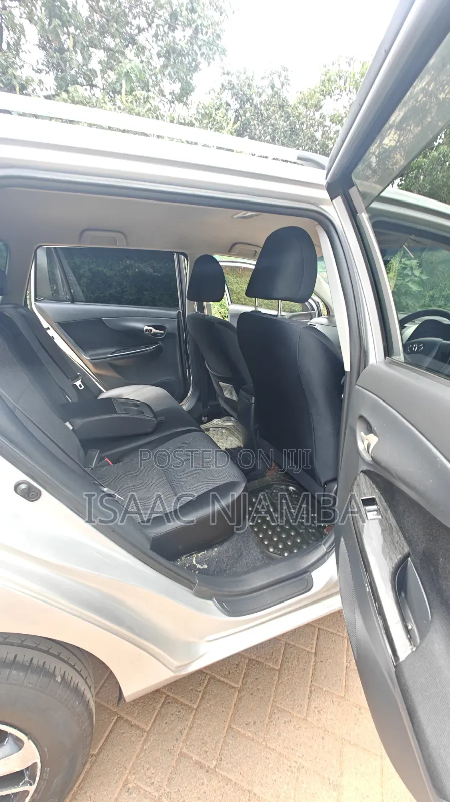 Toyota Corolla Fielder 2011 Silver