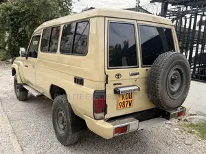 Toyota Land Cruiser 2018 Beige