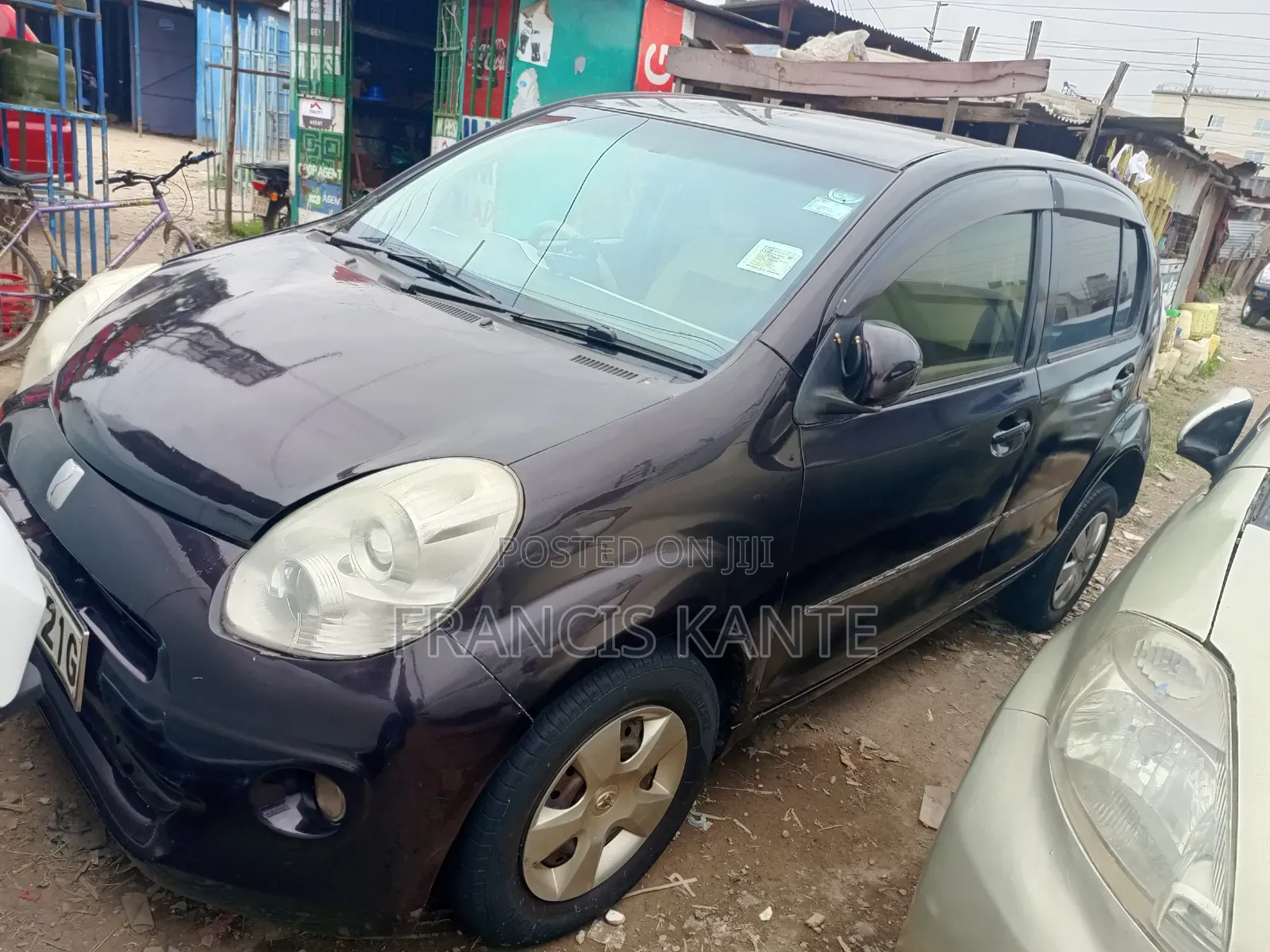 Toyota Passo 2012