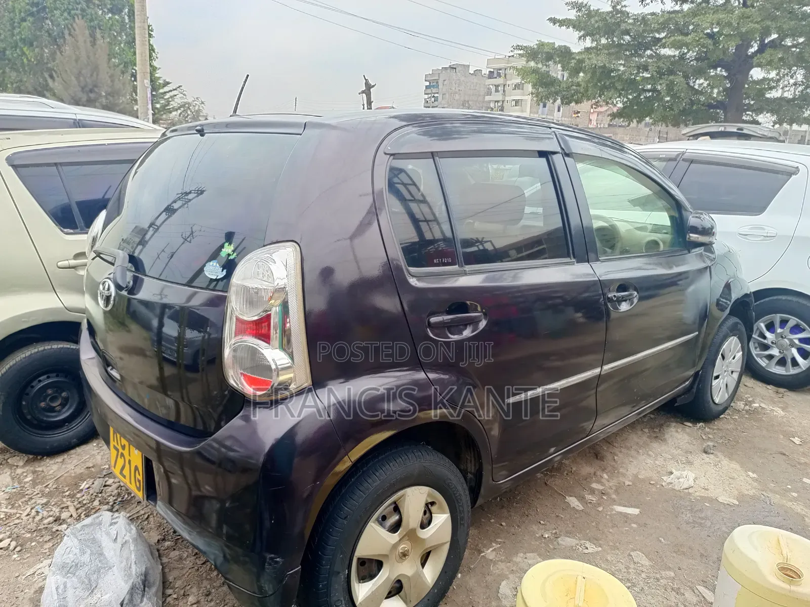 Toyota Passo 2012