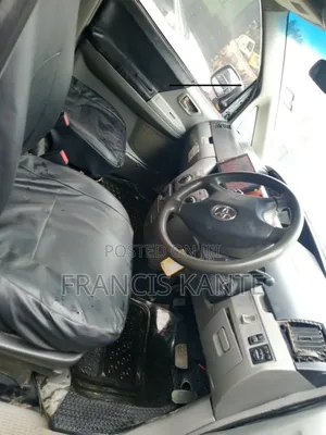 Toyota Noah 2009 Silver
