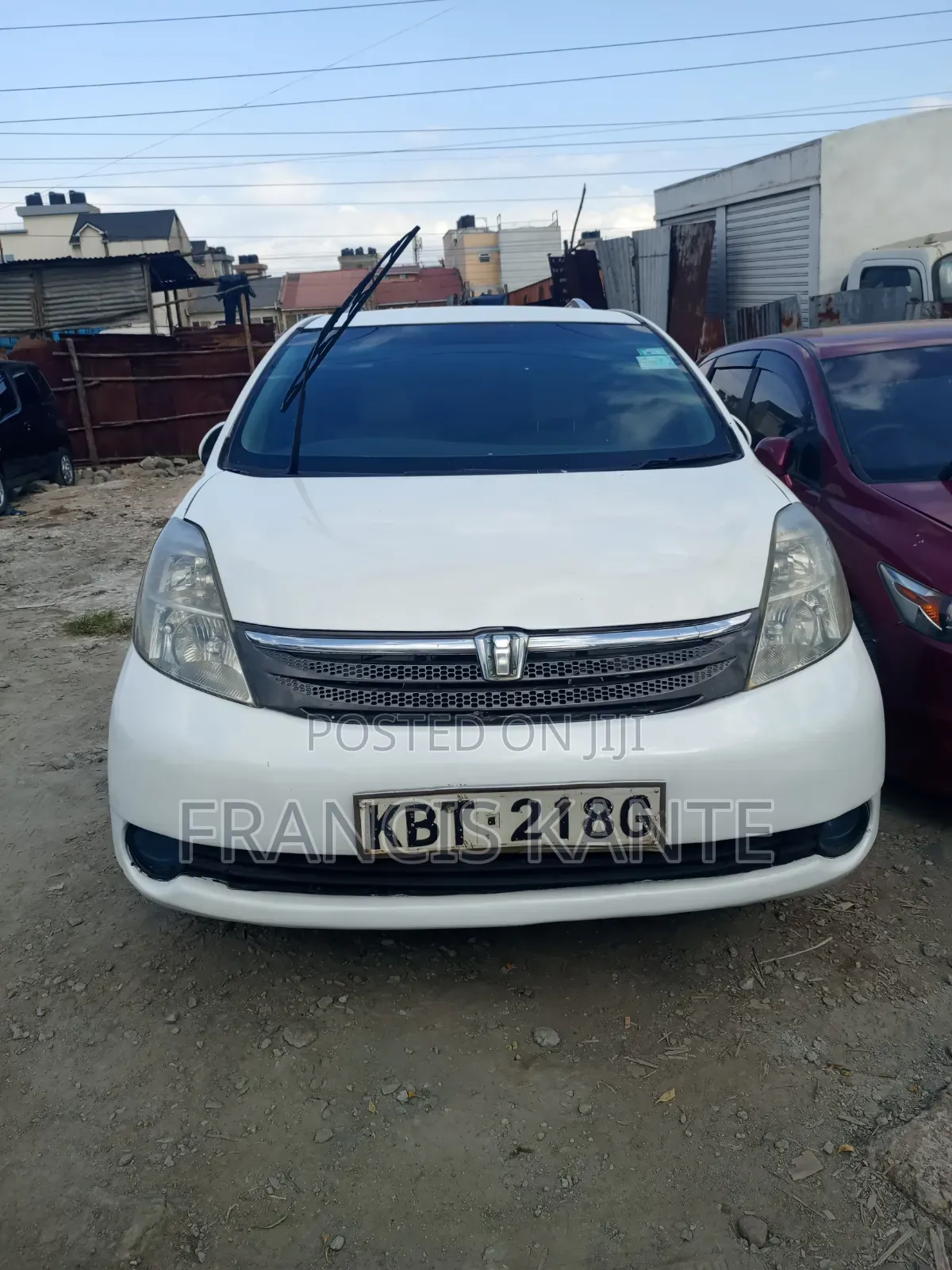 Toyota ISIS 2008 White