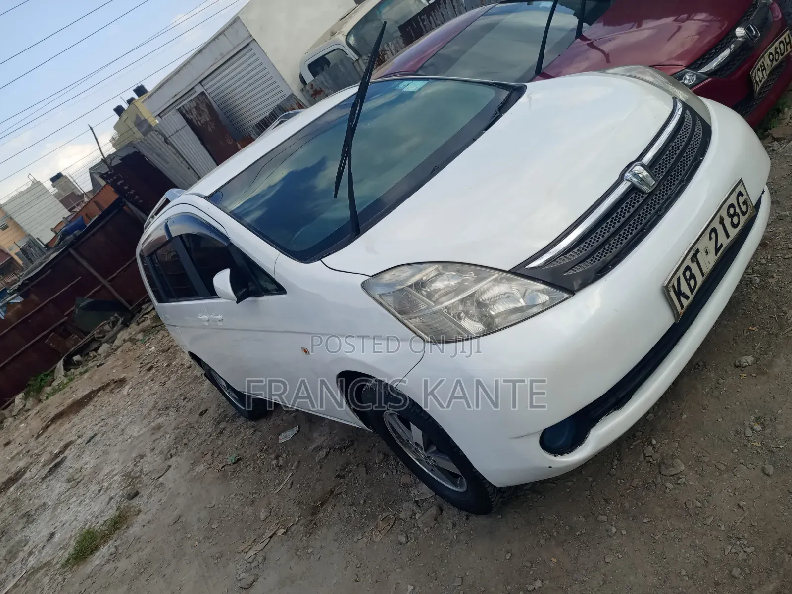 Toyota ISIS 2008 White