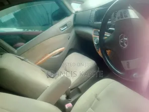 Toyota ISIS 2008 White