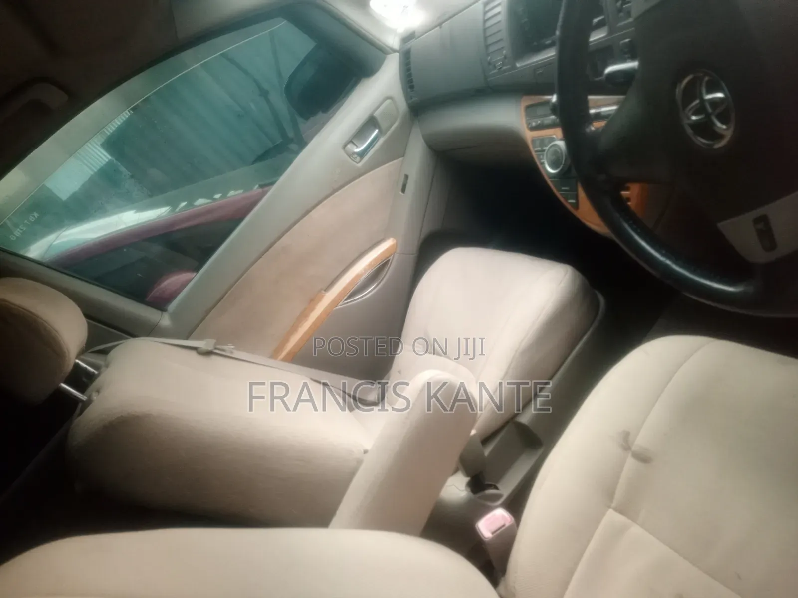 Toyota ISIS 2008 White