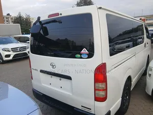 Toyota Grand HiAce 2020 White