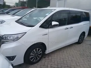 Toyota Esquire 2019 White