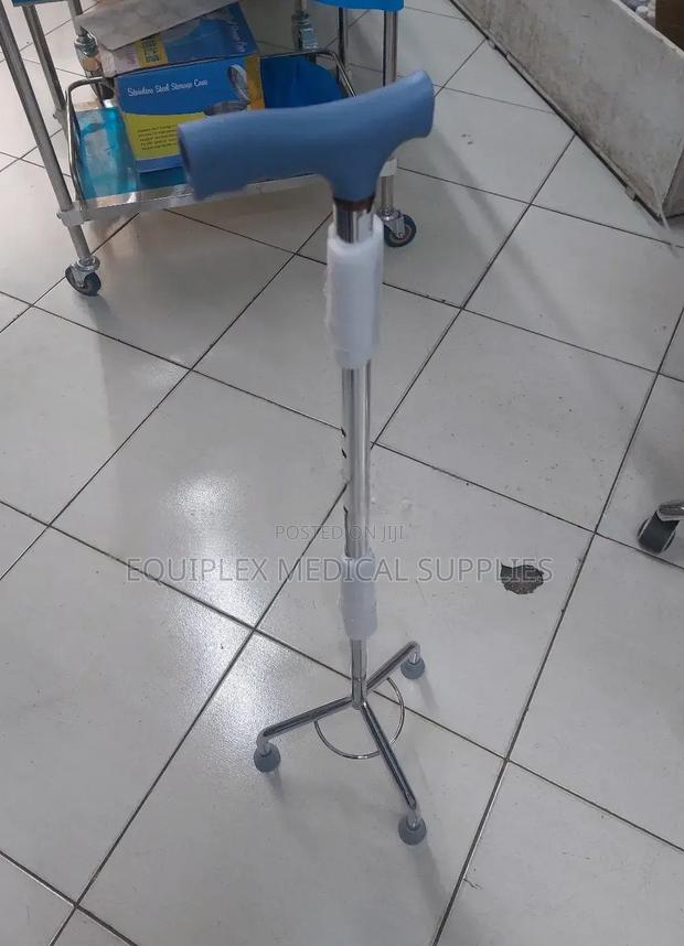 Tripod Walking Stick (Tripod for the Elderly)