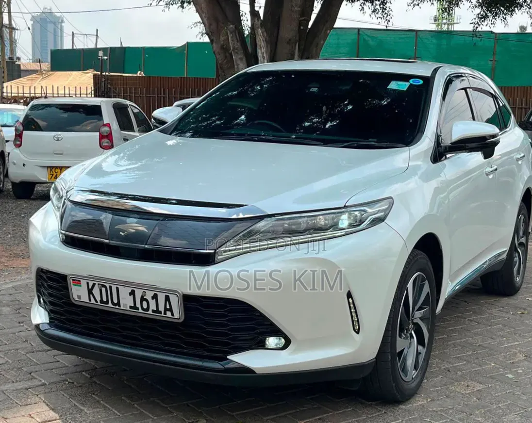 Toyota Harrier 2018 White