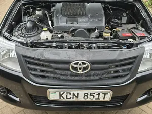 Toyota Hilux 2010 Black