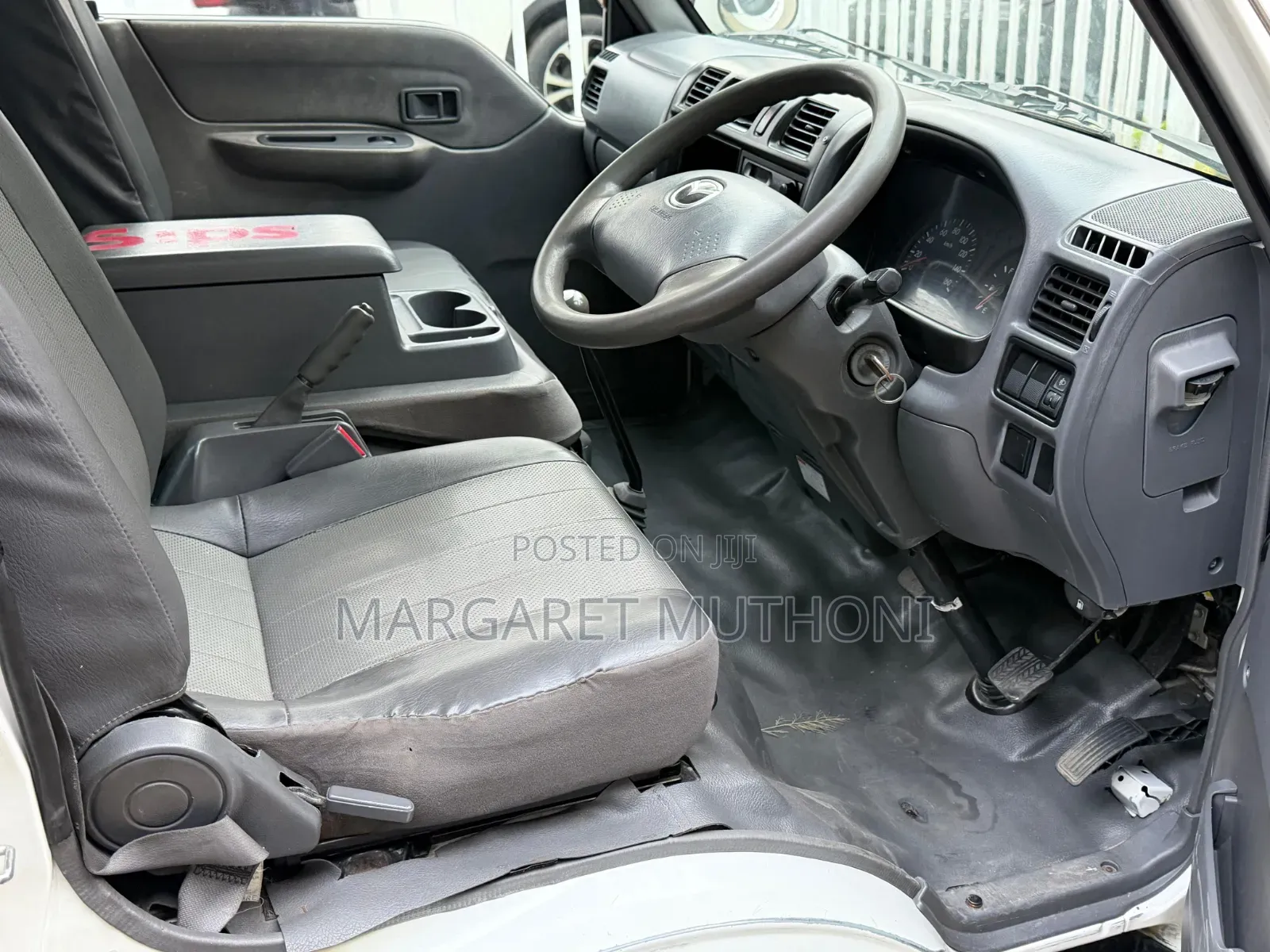 Mazda Bongo 2013 White