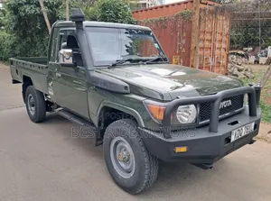 Toyota Land Cruiser 79 Series 2012 Green