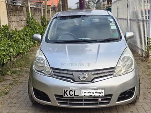 Nissan Note 2010 Silver