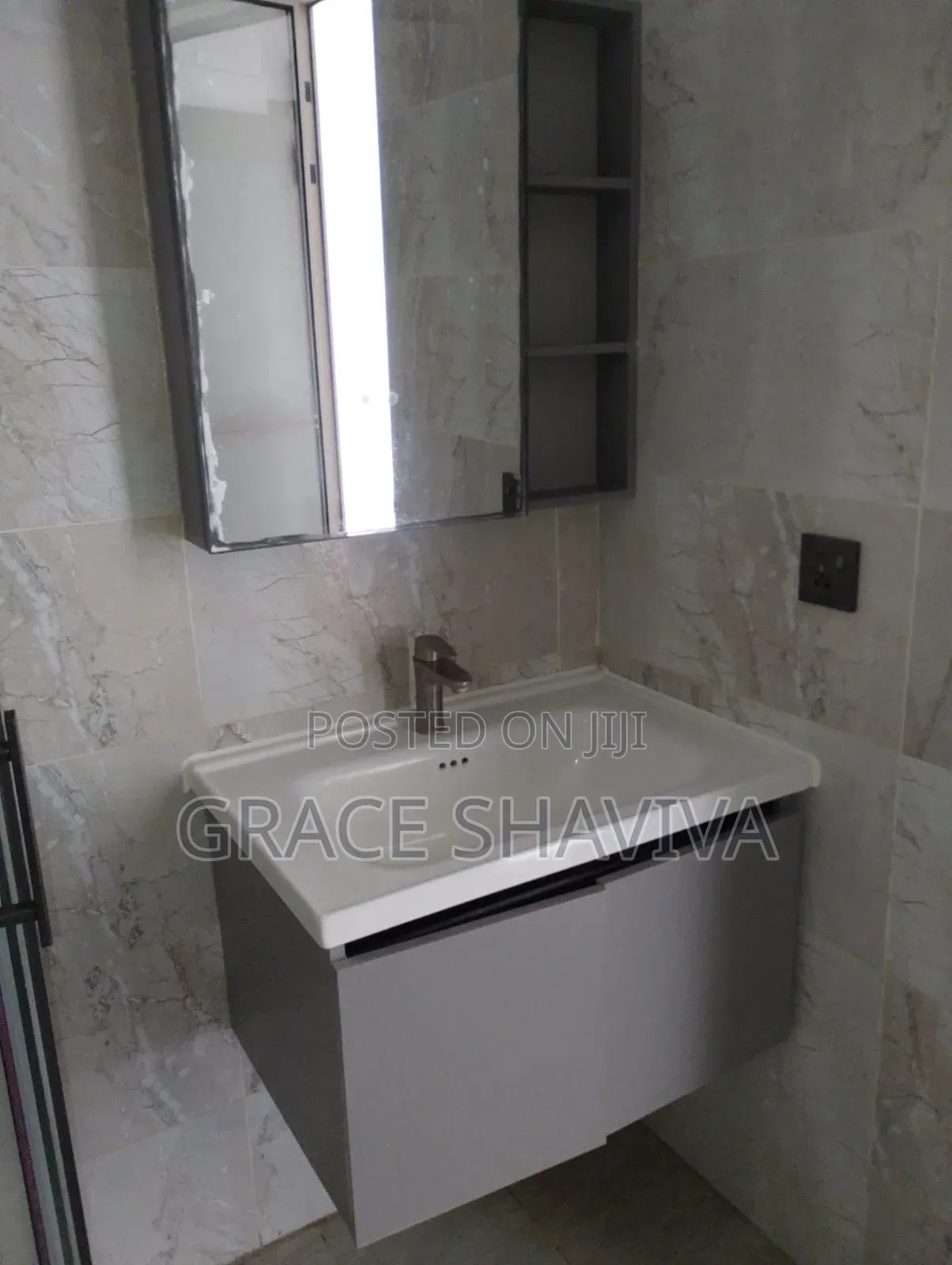 3bdrm Apartment in Valley Arcade for rent