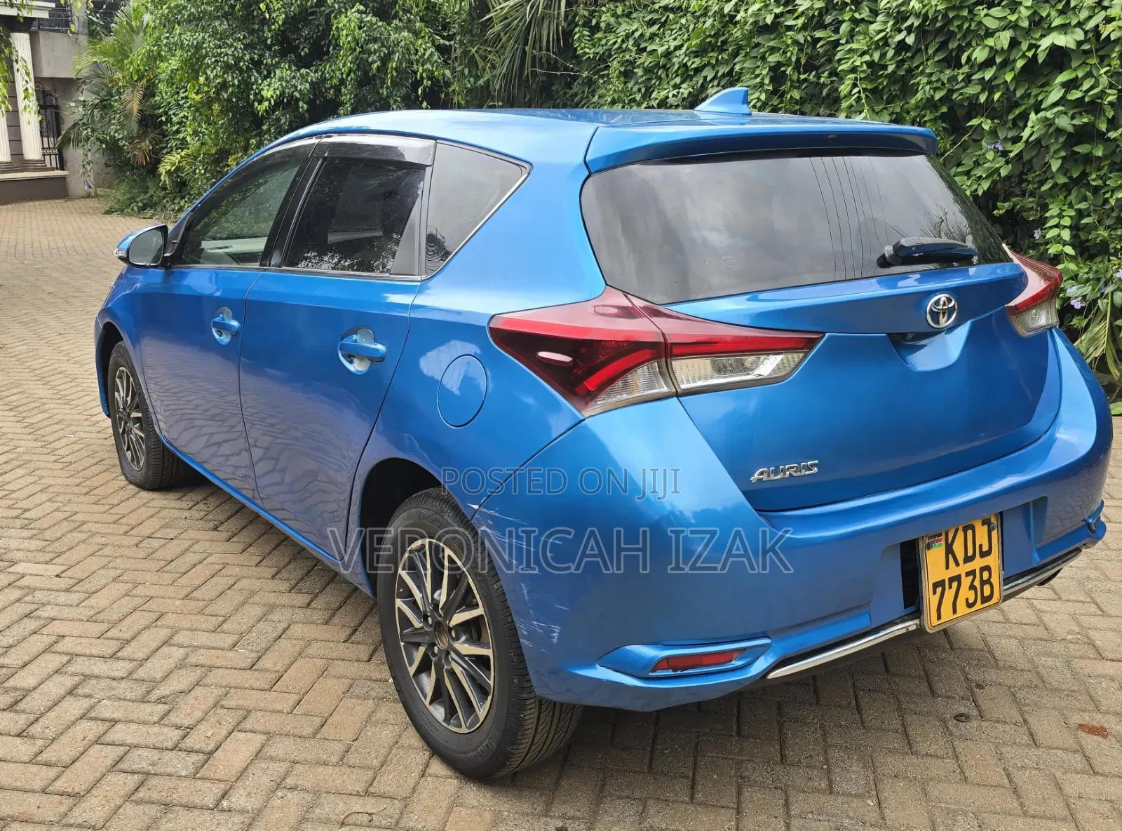 Toyota Auris 2015 Blue