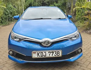 Toyota Auris 2015 Blue
