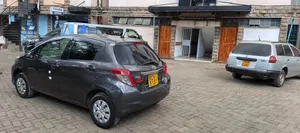 Toyota Vitz 2012 Silver
