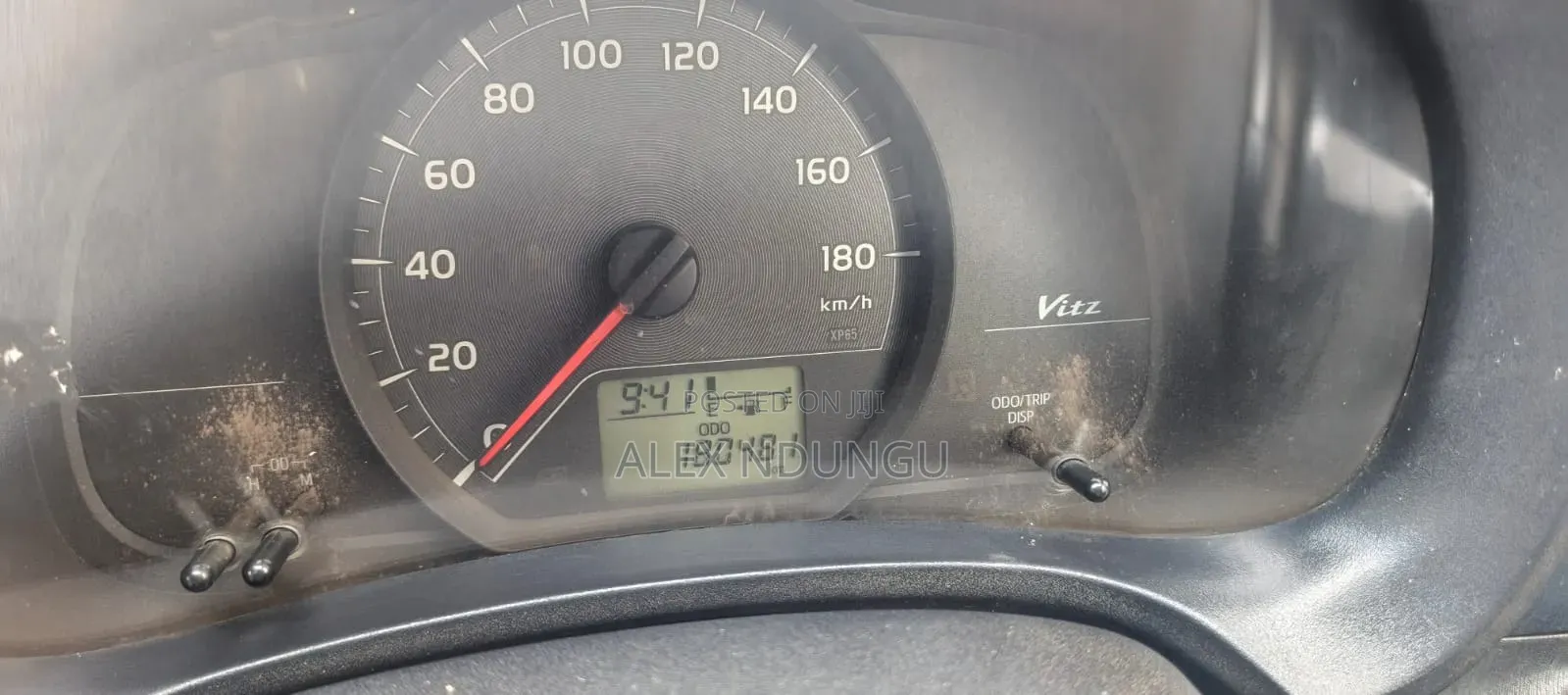 Toyota Vitz 2012 Silver