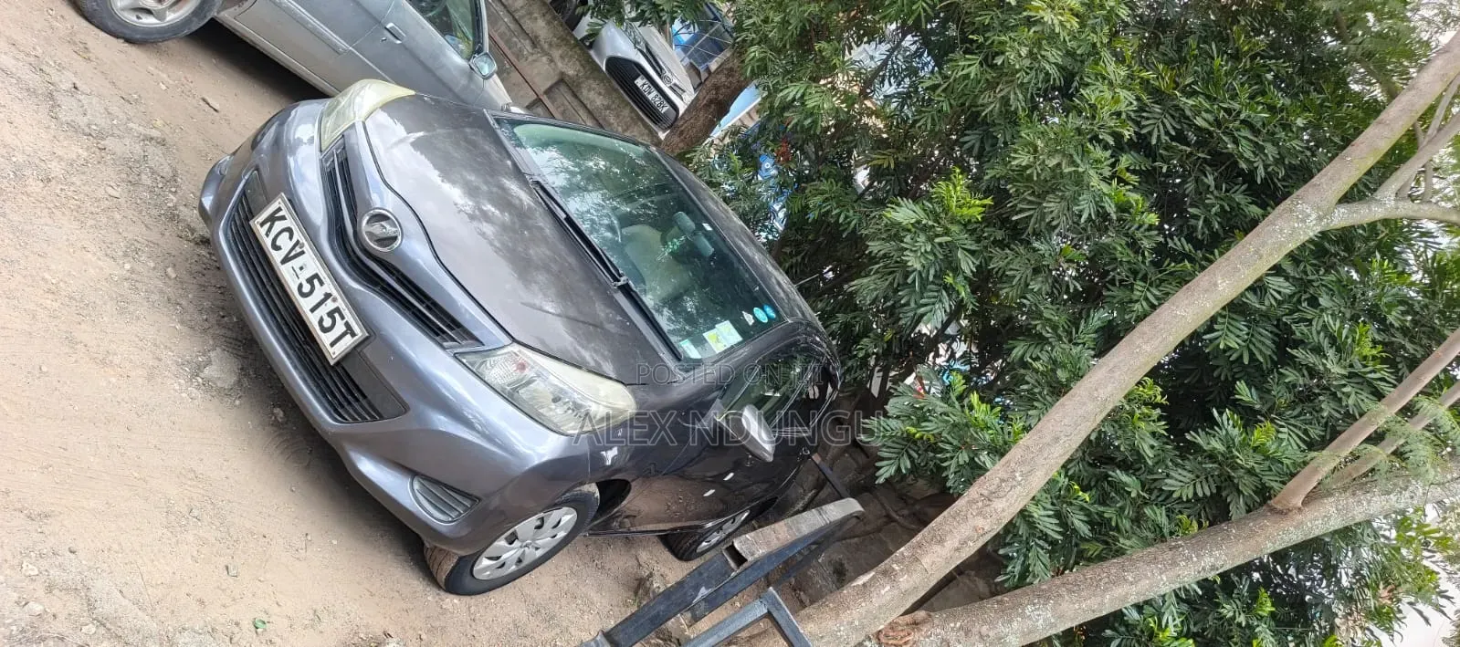 Toyota Vitz 2012 Silver