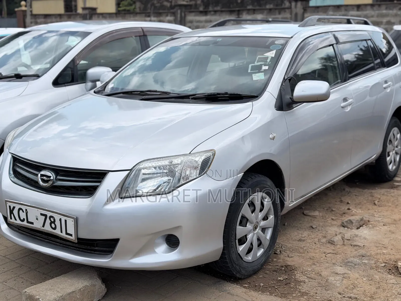 Toyota Corolla Fielder 2010 Silver