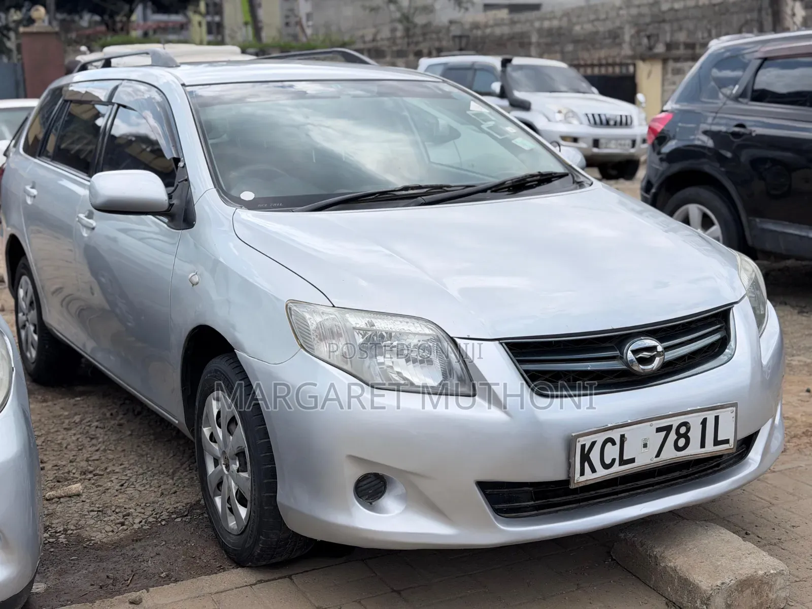 Toyota Corolla Fielder 2010 Silver