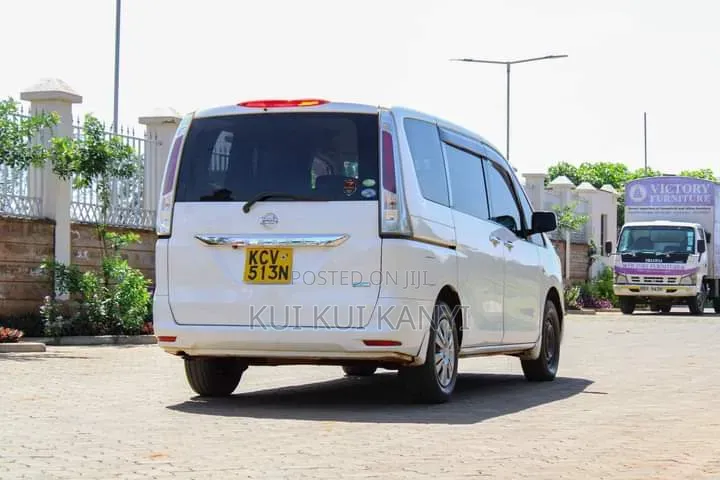 Nissan Serena 2012 White