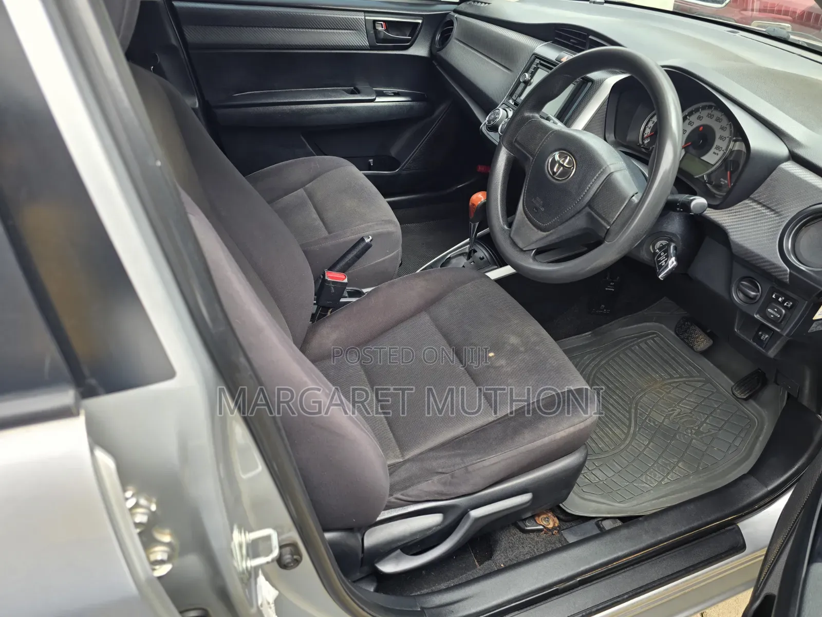 Toyota Corolla Fielder 2013 Silver