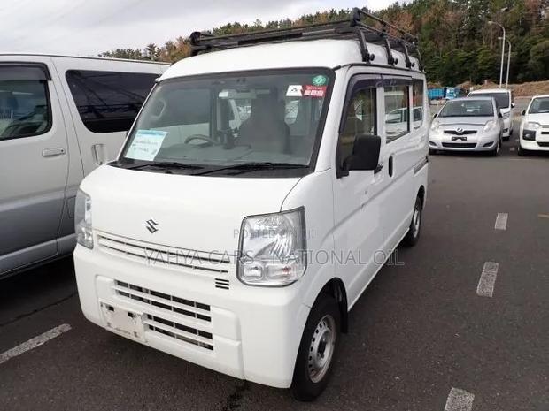 Suzuki Every 2019 White - main view