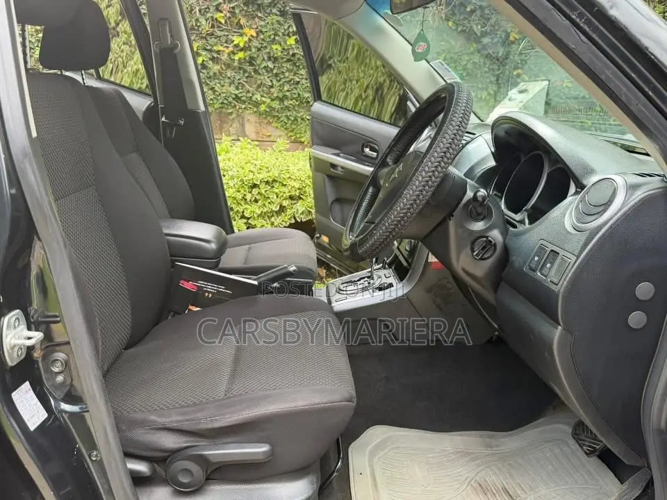Suzuki Escudo 2009 Black