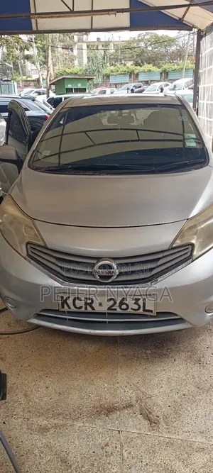 Nissan Note 2013 Silver