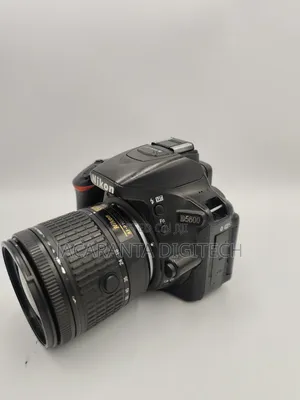 Nikon D5600 With 18-55mm Exuk
