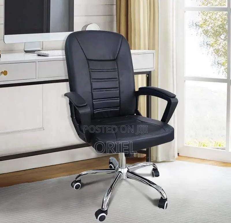 Office Chair : Mid-Back Black Executive Chair