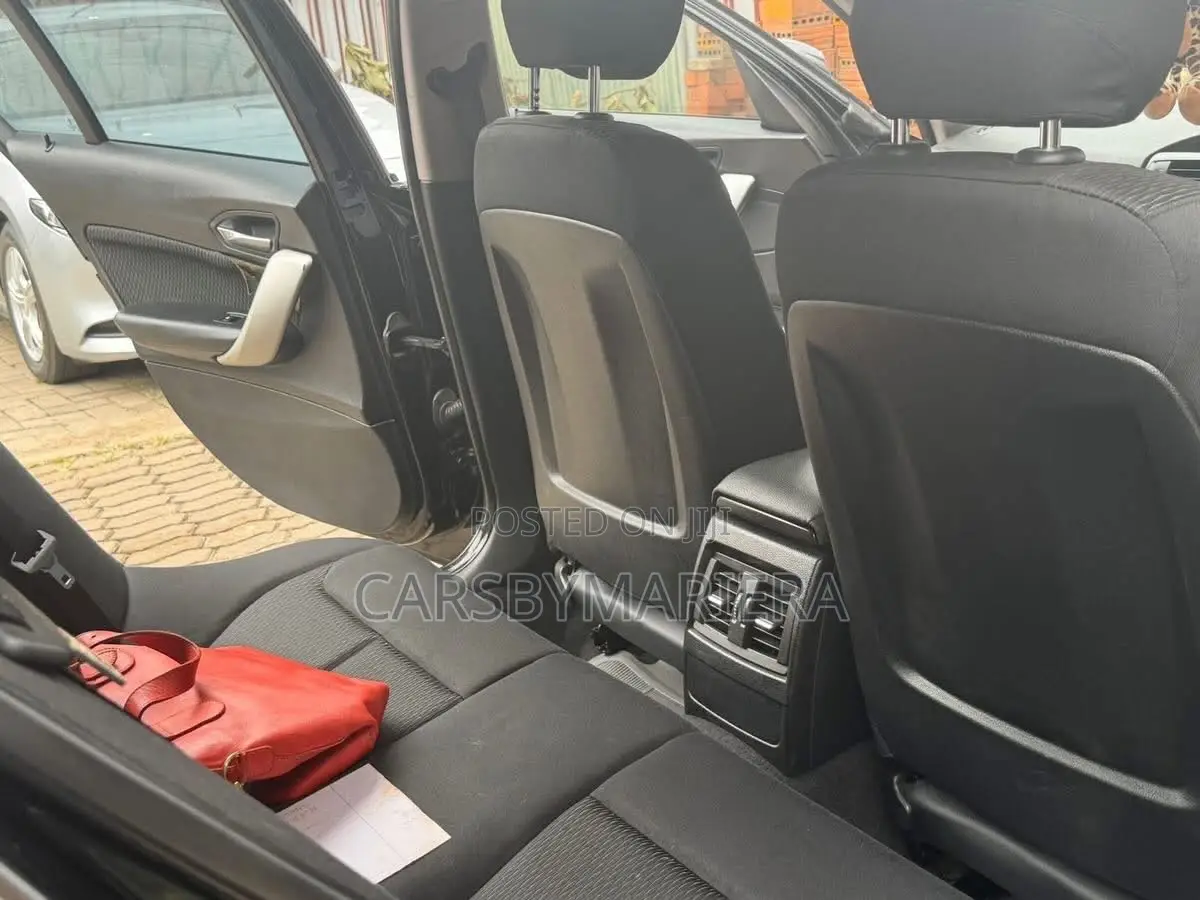 BMW 116i 2012 Black