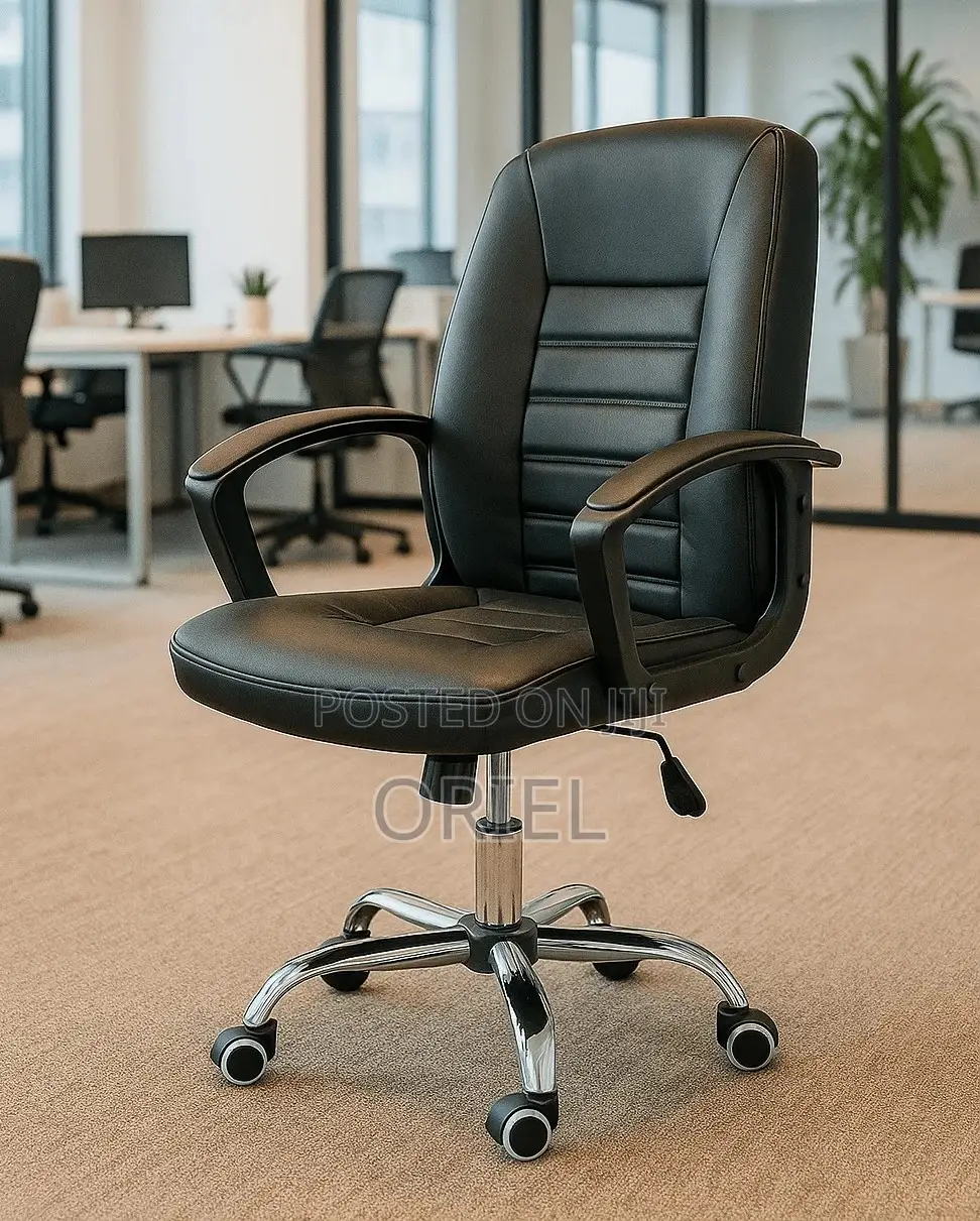 Office Chair : Mid-Back Black Executive Chair