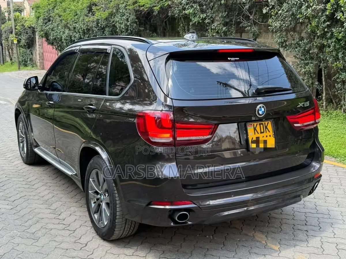BMW X5 xDrive35d 4dr SUV AWD (3.0L 6cyl Turbodiesel 8A) 2014 Black