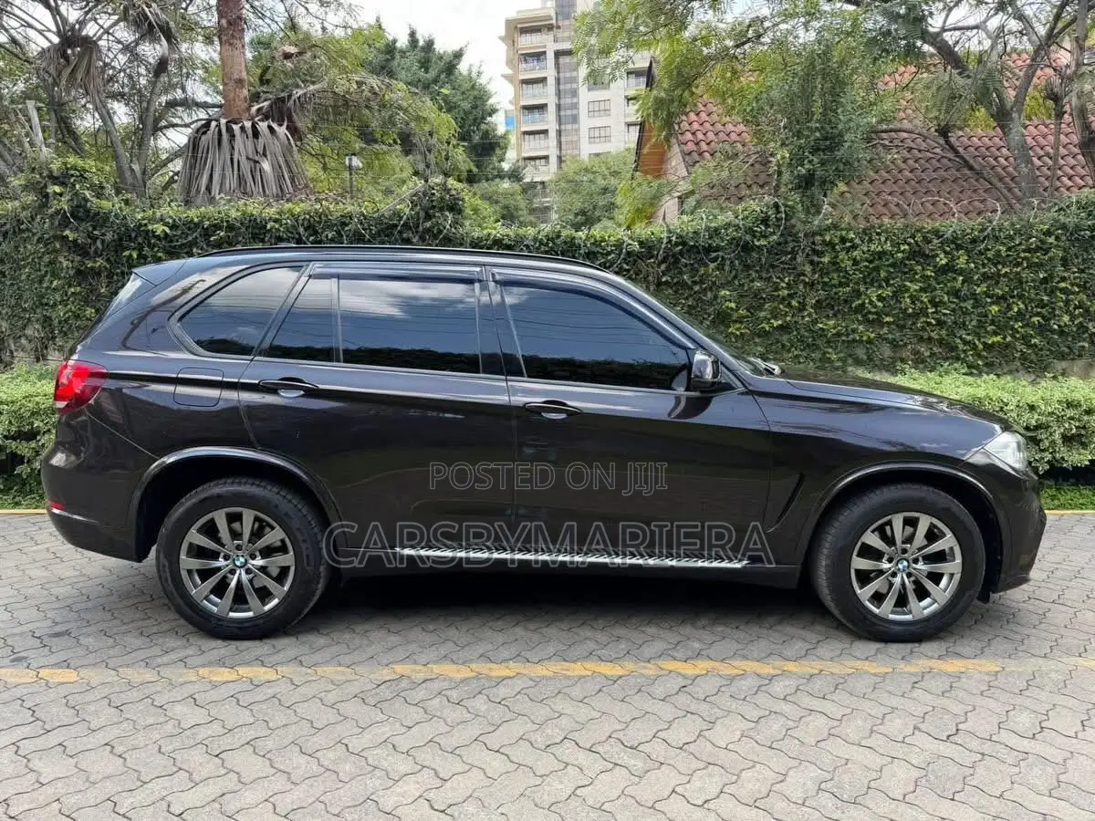BMW X5 xDrive35d 4dr SUV AWD (3.0L 6cyl Turbodiesel 8A) 2014 Black