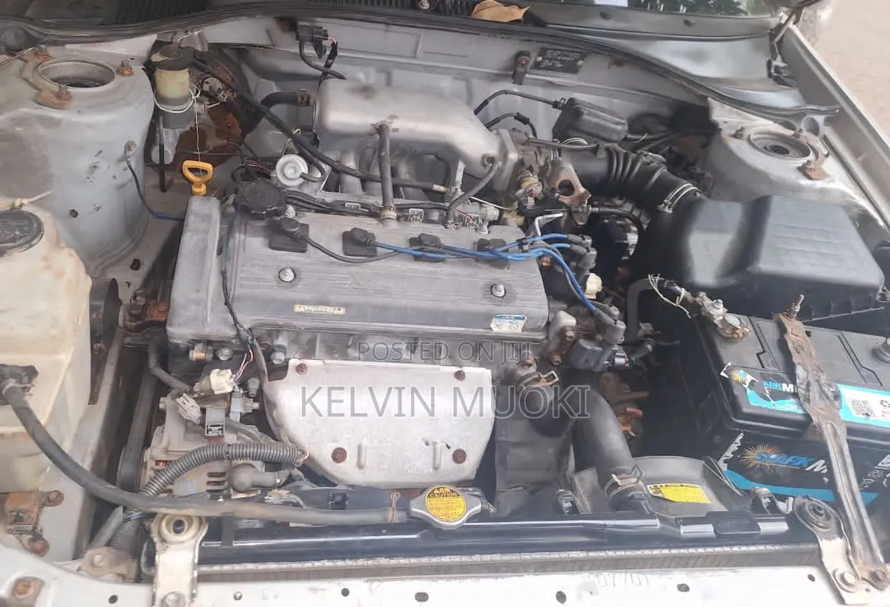 Toyota Caldina 1999 Silver