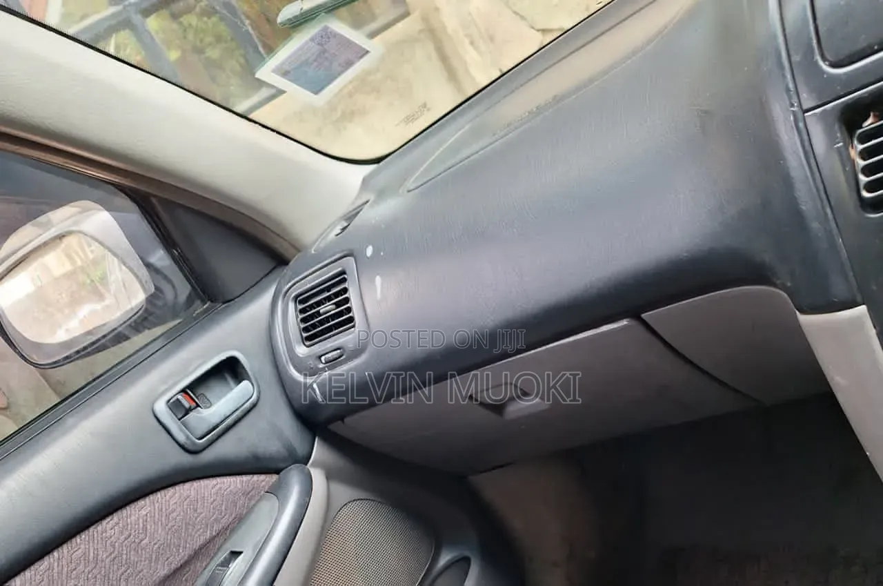 Toyota Caldina 1999 Silver