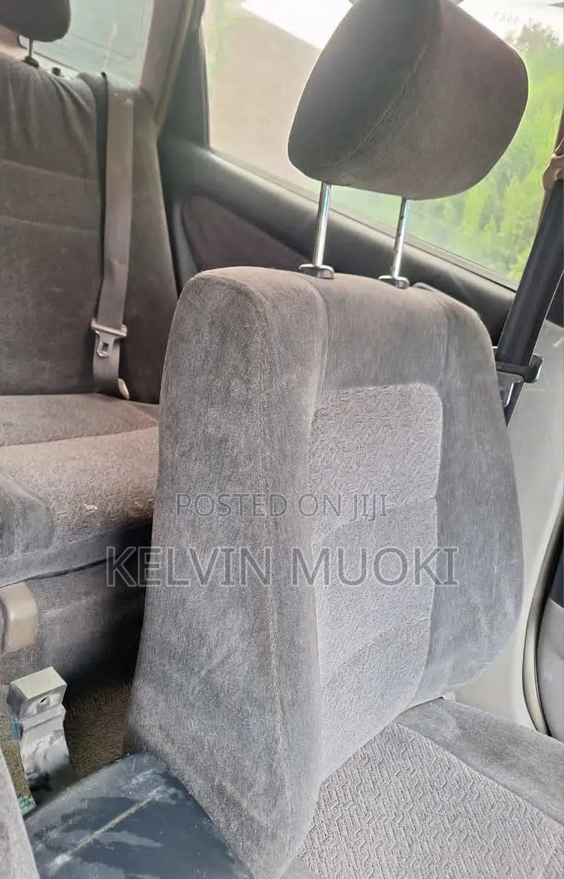 Toyota Caldina 1999 Silver