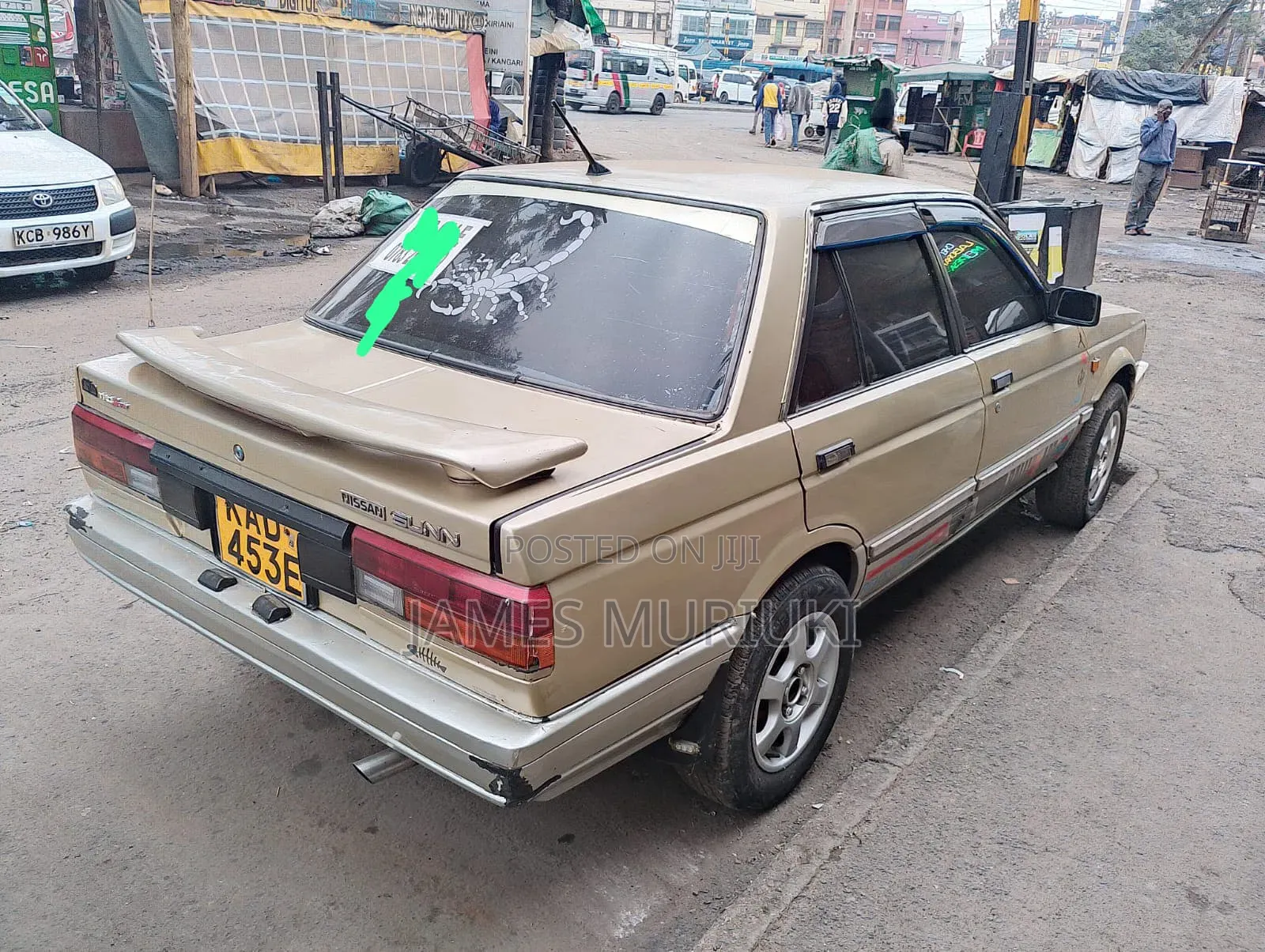 Nissan Sunny 1999 Gold