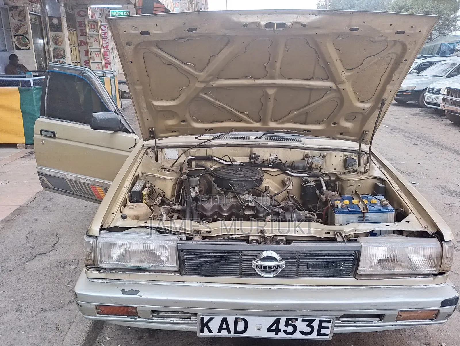 Nissan Sunny 1999 Gold