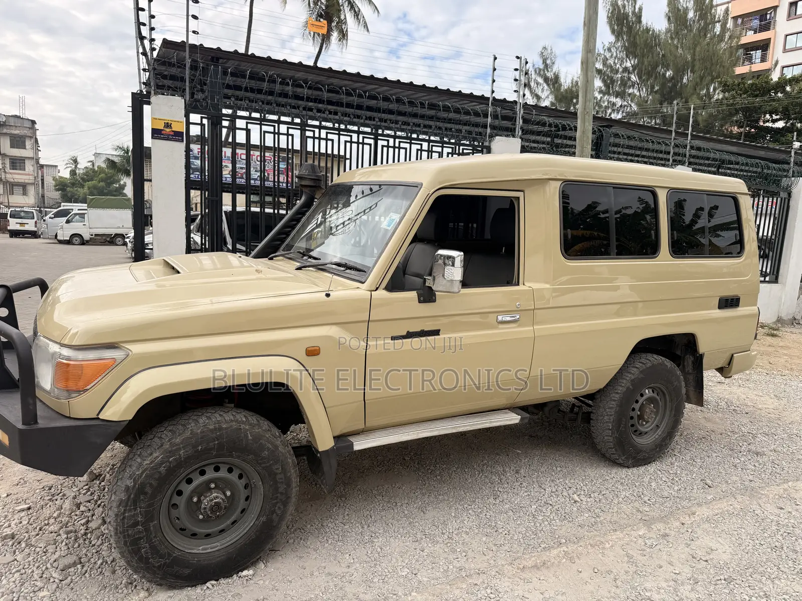 Toyota Land Cruiser 2018 Beige