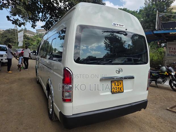 New Toyota HiAce 2019 White - thumbnail 2