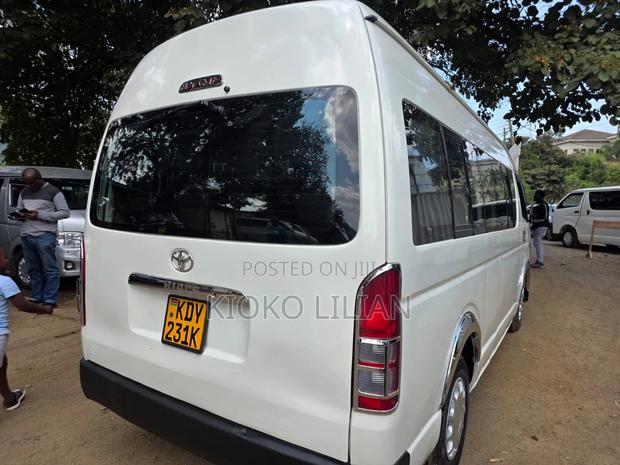 New Toyota HiAce 2019 White - thumbnail 5