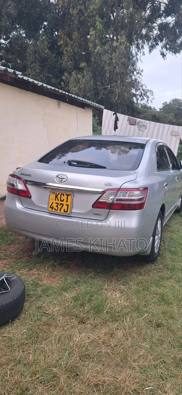 Toyota Premio 2013 Silver