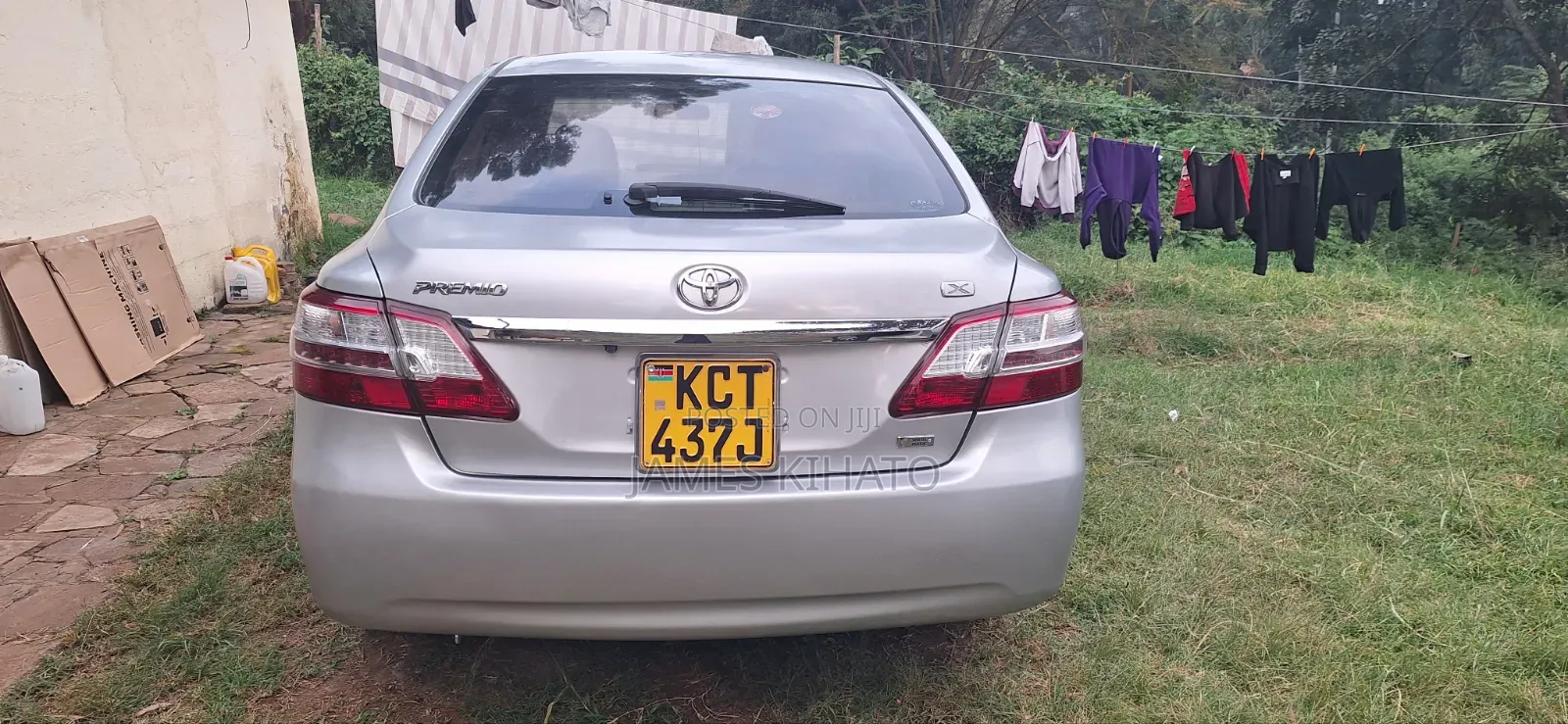 Toyota Premio 2013 Silver