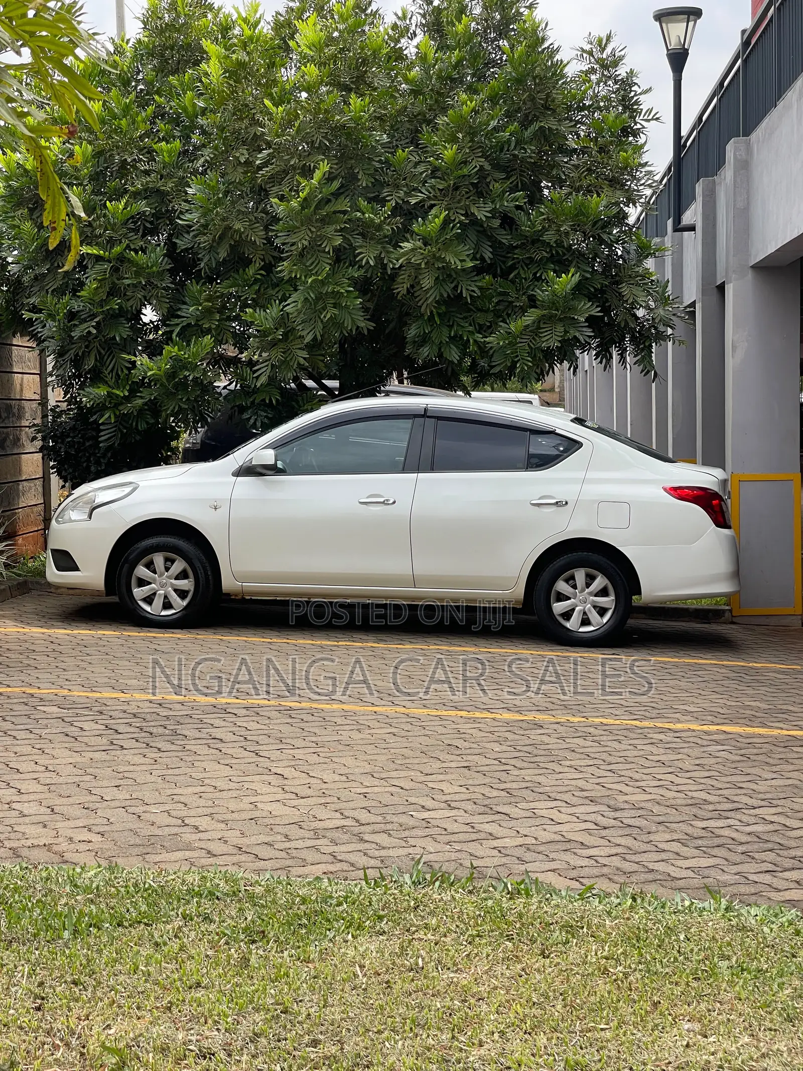 Nissan Latio 1.2 2015 White